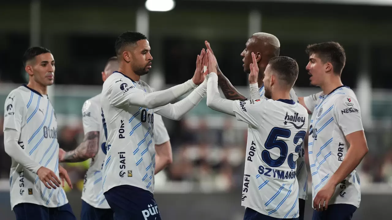 Fenerbahçe'den derbi öncesi gollü galibiyet 1