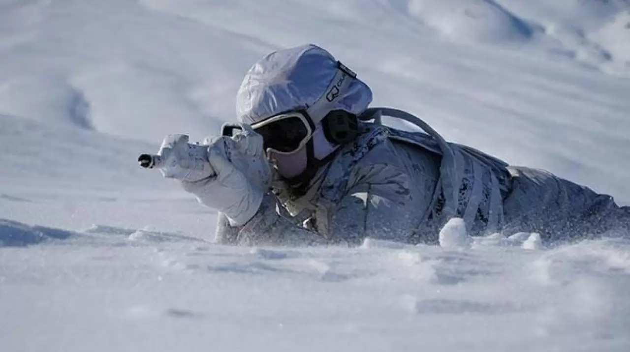 Bordo Bereliler beyaz cehennemde! 2