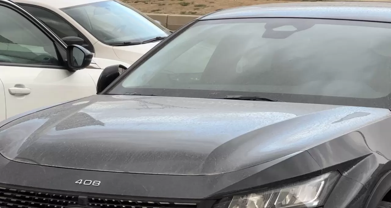 Yüksekova'da toz taşınımında araçlar çamura bulandı 4