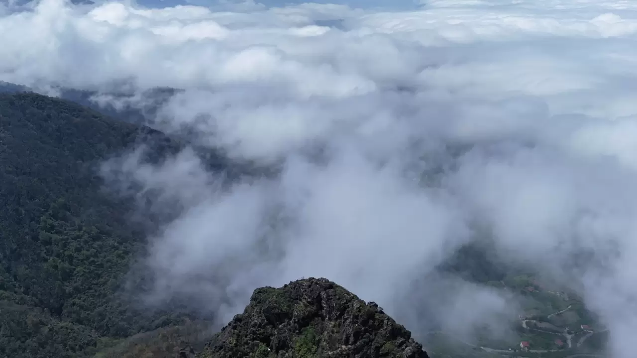 Ordu Yoroz Seyir Terası’nda sisli manzara büyüledi 2