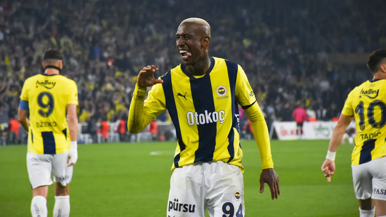 Fenerbahçe'ye şampiyonluk yarışında ağır darbe 5