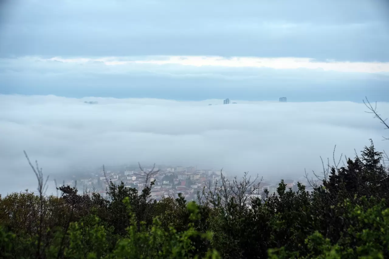 İstanbul’da sisli sabah: Görüş mesafesi yer yer sıfıra düştü 5