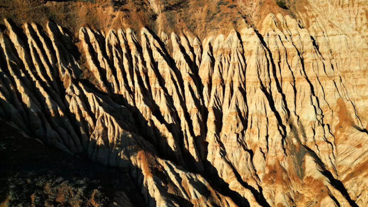 Divriği’nin Şeytan Şehri Kayalıkları, efsanevi bir doğal oluşum 4