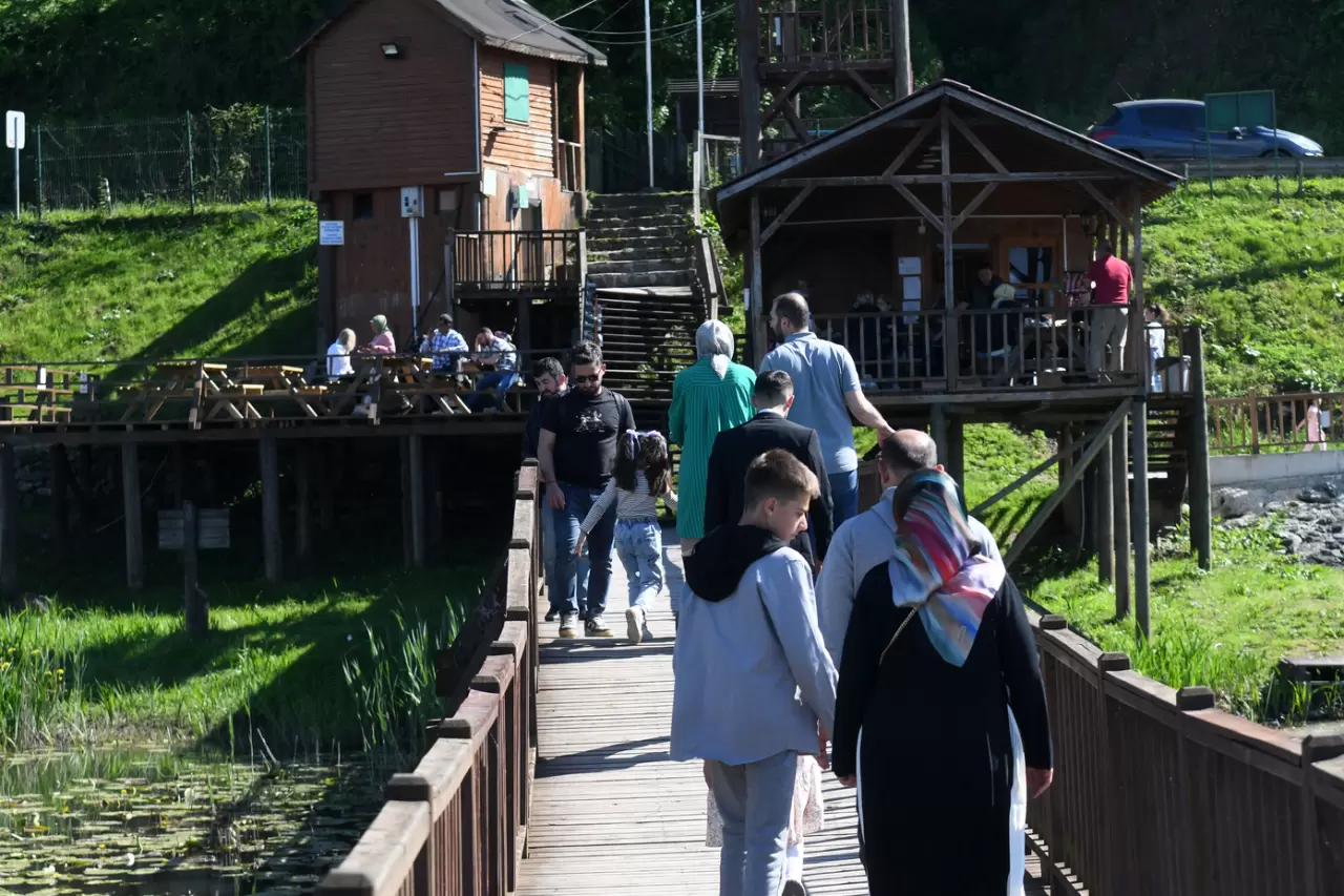 Efteni Gölü Kuş Cenneti hafta sonu doğa tutkunlarını ağırladı 6