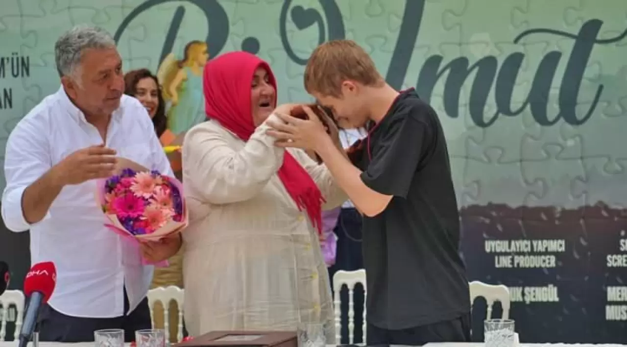 Gülsüm ana, kimliği belirsiz felçli Rus gence anne oldu! Hikayesi Oscar'a hazırlanıyor 2