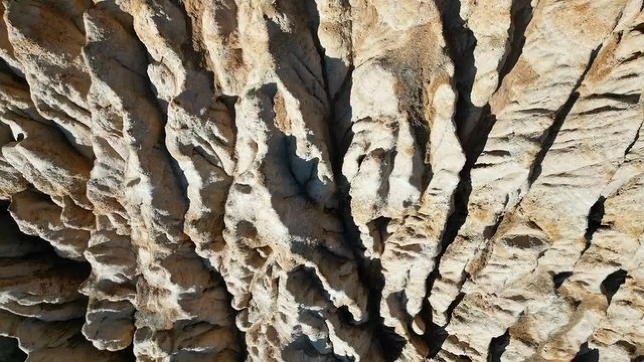 Divriği’nin Şeytan Şehri Kayalıkları, efsanevi bir doğal oluşum 1