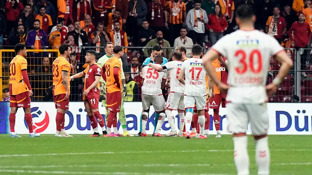 Galatasaray'ın Sivasspor galibiyetinden öne çıkan notlar 3