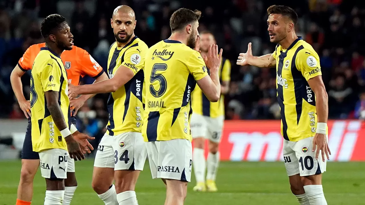 Fenerbahçe'nin 4 gollü Başakşehir galibiyetinden öne çıkanlar 6