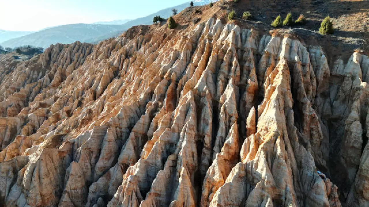 Divriği’nin Şeytan Şehri Kayalıkları, efsanevi bir doğal oluşum 5