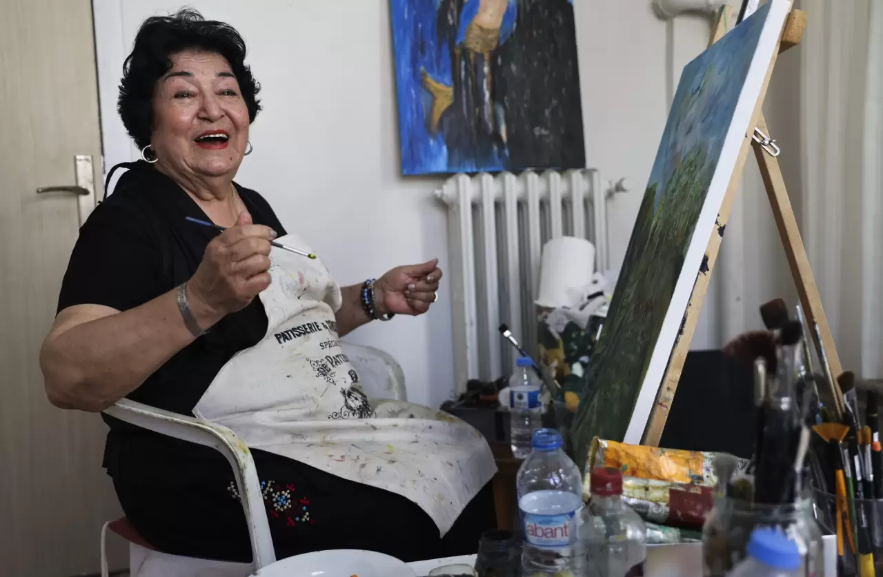 Huzurevinde yaptığı resimler yurtdışında sergileniyor 2