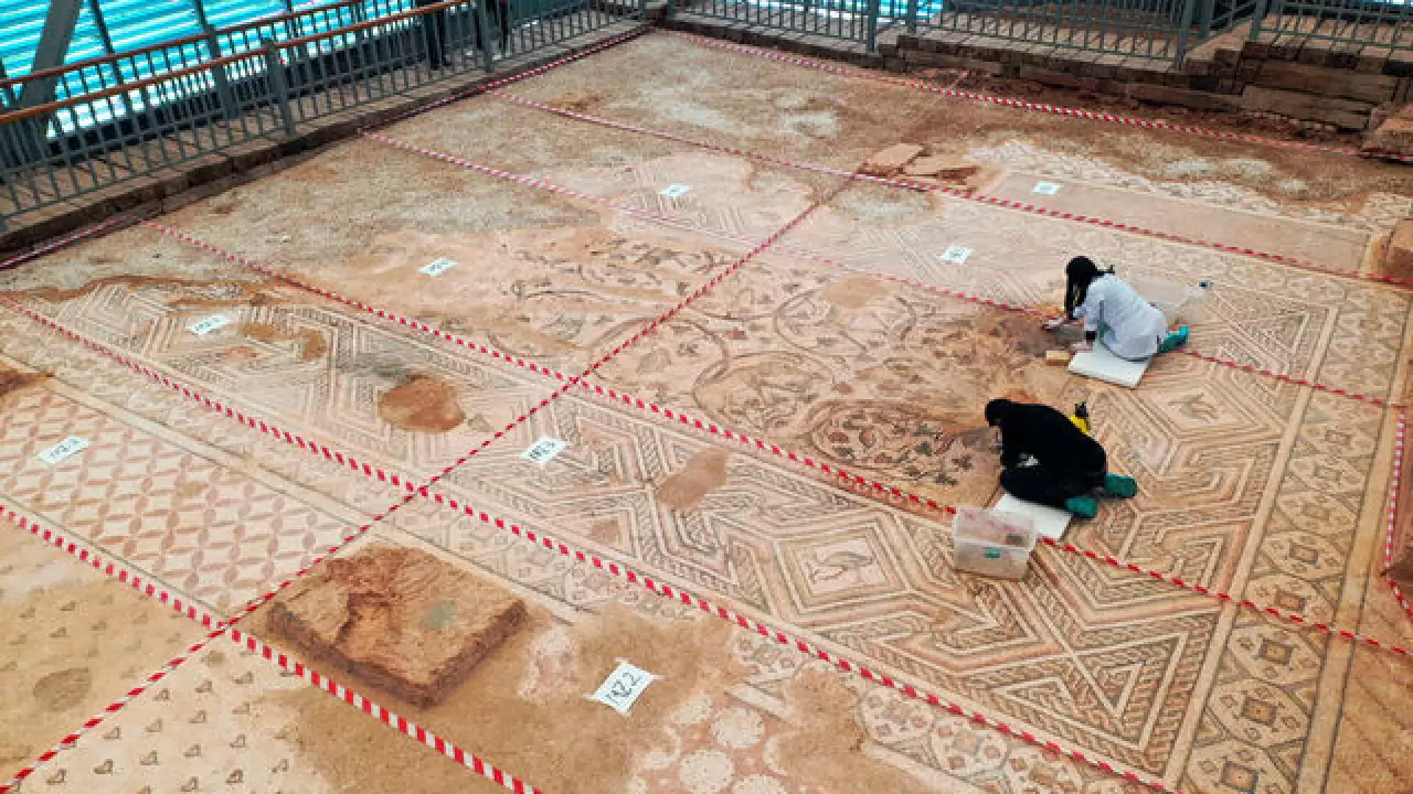 Perre Antik Kenti'ndeki mozaikte konservasyon işlemi başladı 1