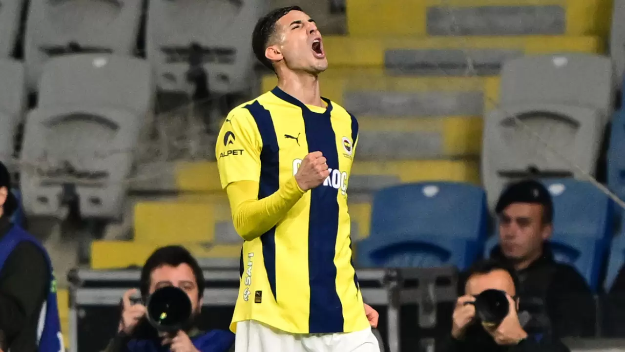 Fenerbahçe'nin 4 gollü Başakşehir galibiyetinden öne çıkanlar 8