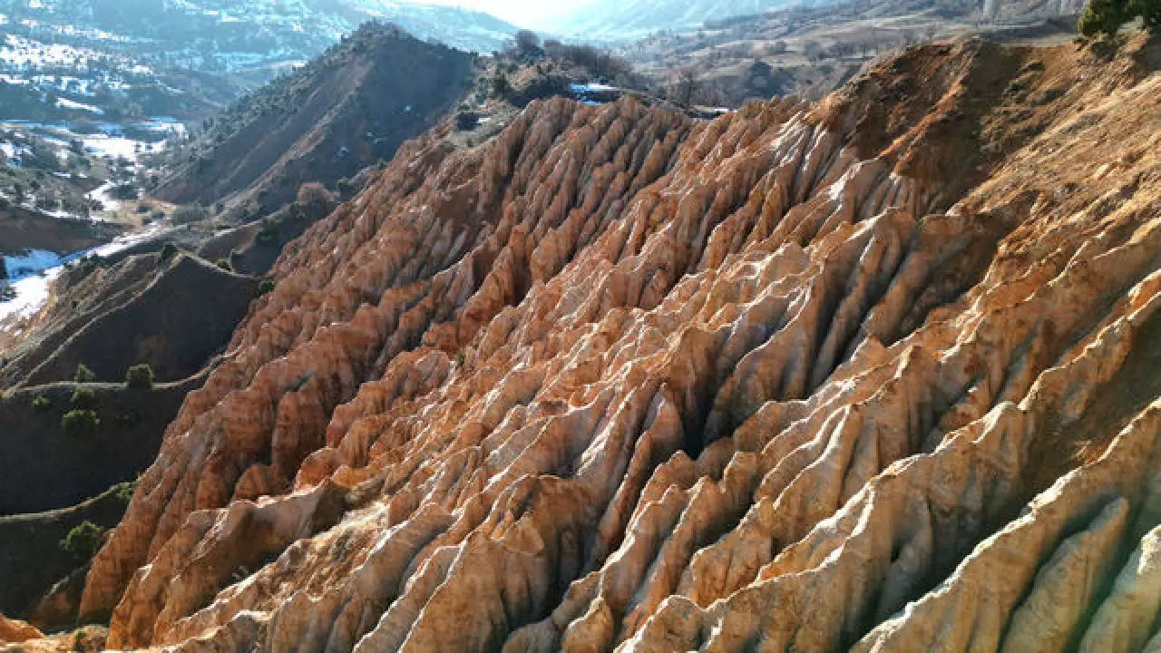 Divriği’nin Şeytan Şehri Kayalıkları, efsanevi bir doğal oluşum 7