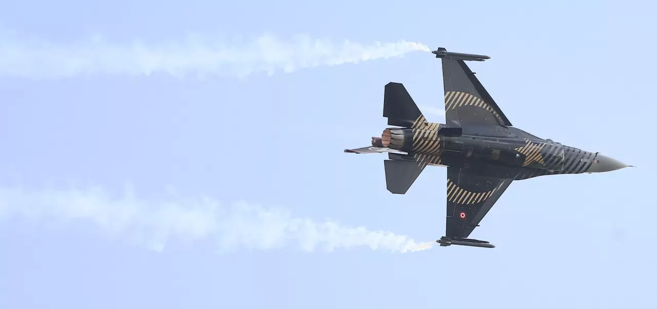 SOLOTÜRK Malatya'da gösteri uçuşu yaptı 3