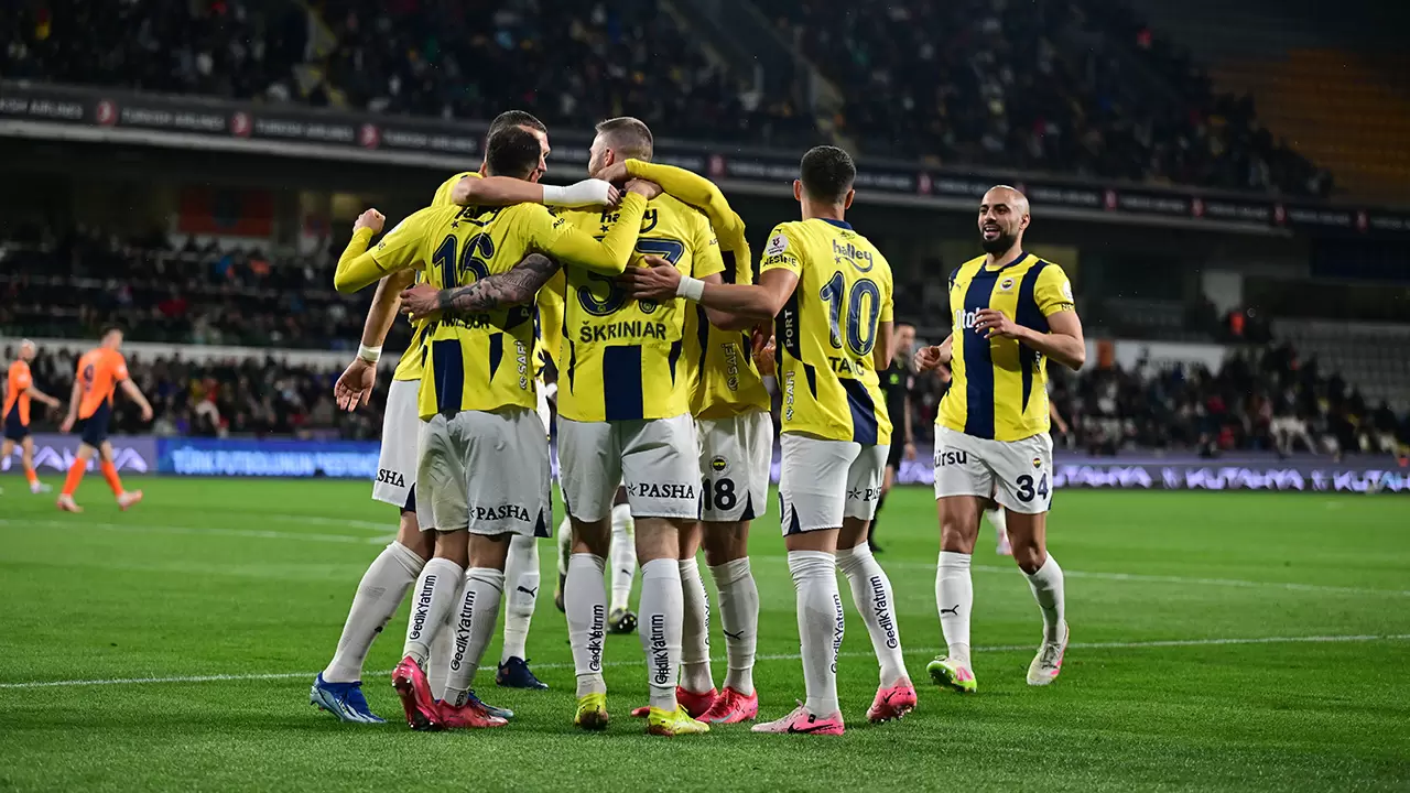 Fenerbahçe'nin 4 gollü Başakşehir galibiyetinden öne çıkanlar 2