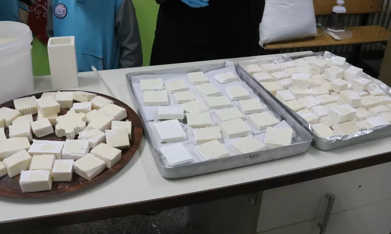 Öğrenciler atık yağları sabuna dönüştürdü 1