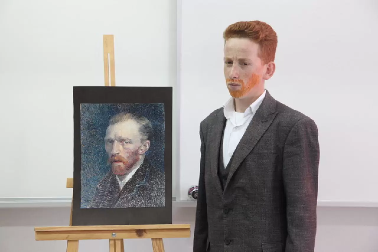 Bitlis Ahlat'ta görsel sanatlar öğretmeninden canlı sanat sergisi 2