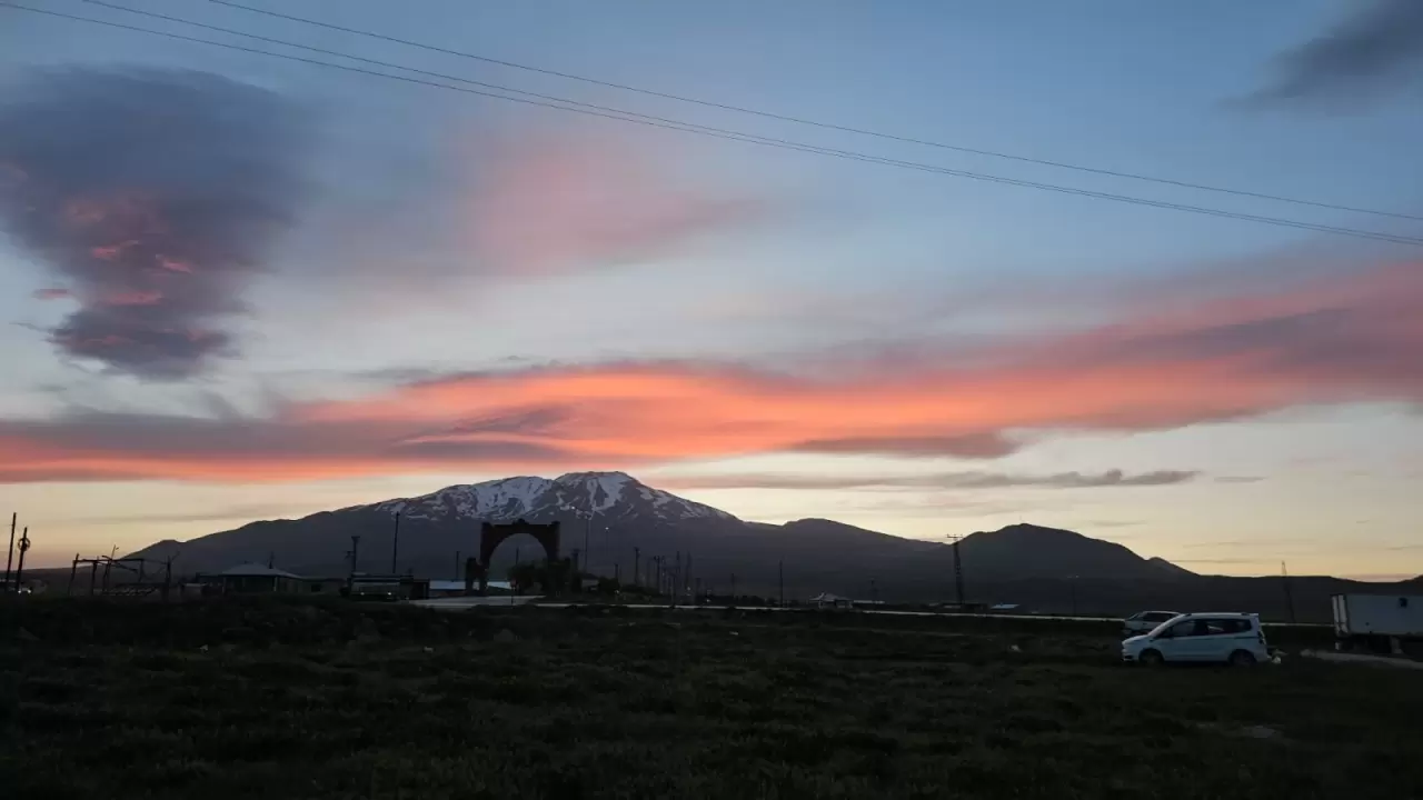 Süphan Dağı’nda göz kamaştıran gün batımı 3