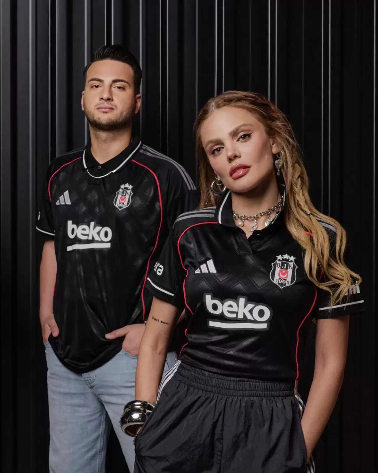 Beşiktaş, yeni sezon formalarını tanıttı 4