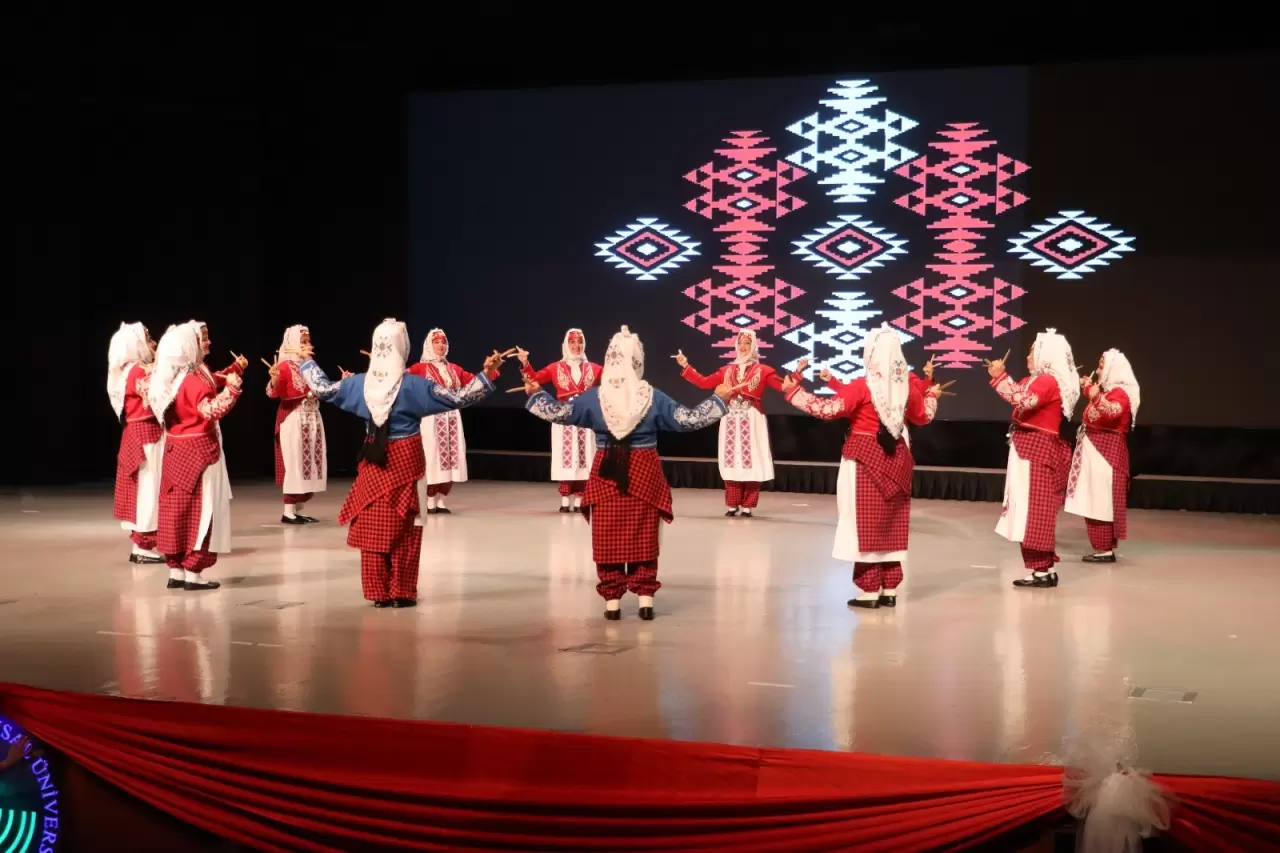 "Sanatın Işığında Öğretmenler" programı büyük beğeni topladı 3