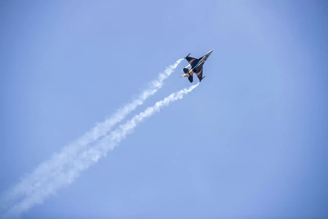 SOLOTÜRK Adapazarı'nda prova uçuşu yaptı 4