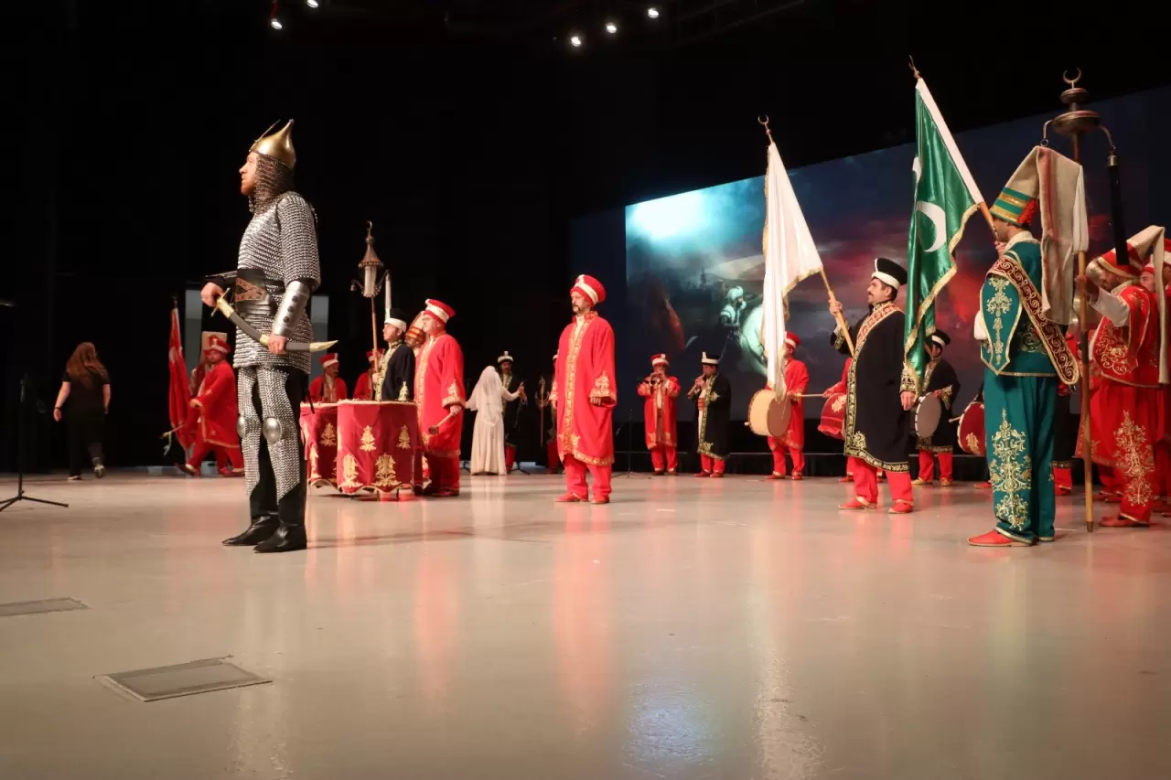 "Sanatın Işığında Öğretmenler" programı büyük beğeni topladı 4