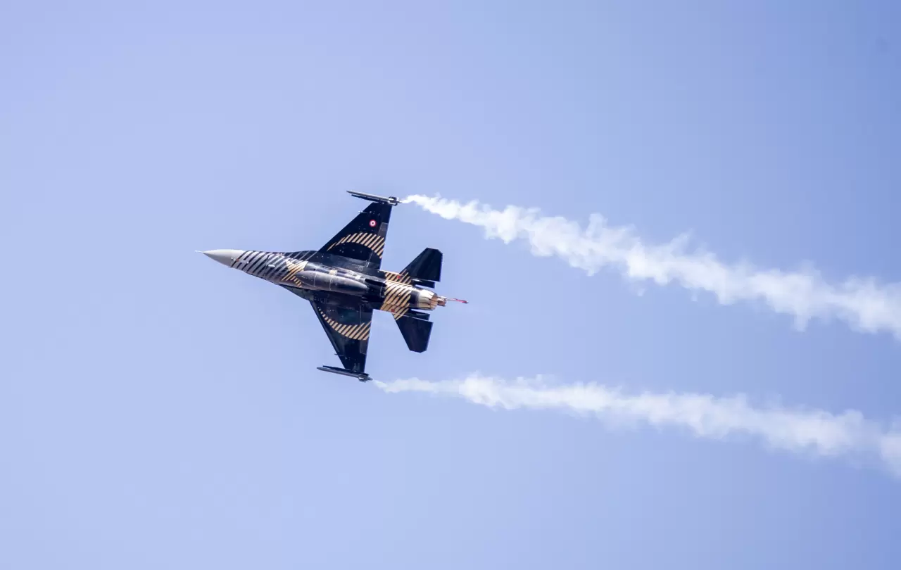 SOLOTÜRK Adapazarı'nda prova uçuşu yaptı 3