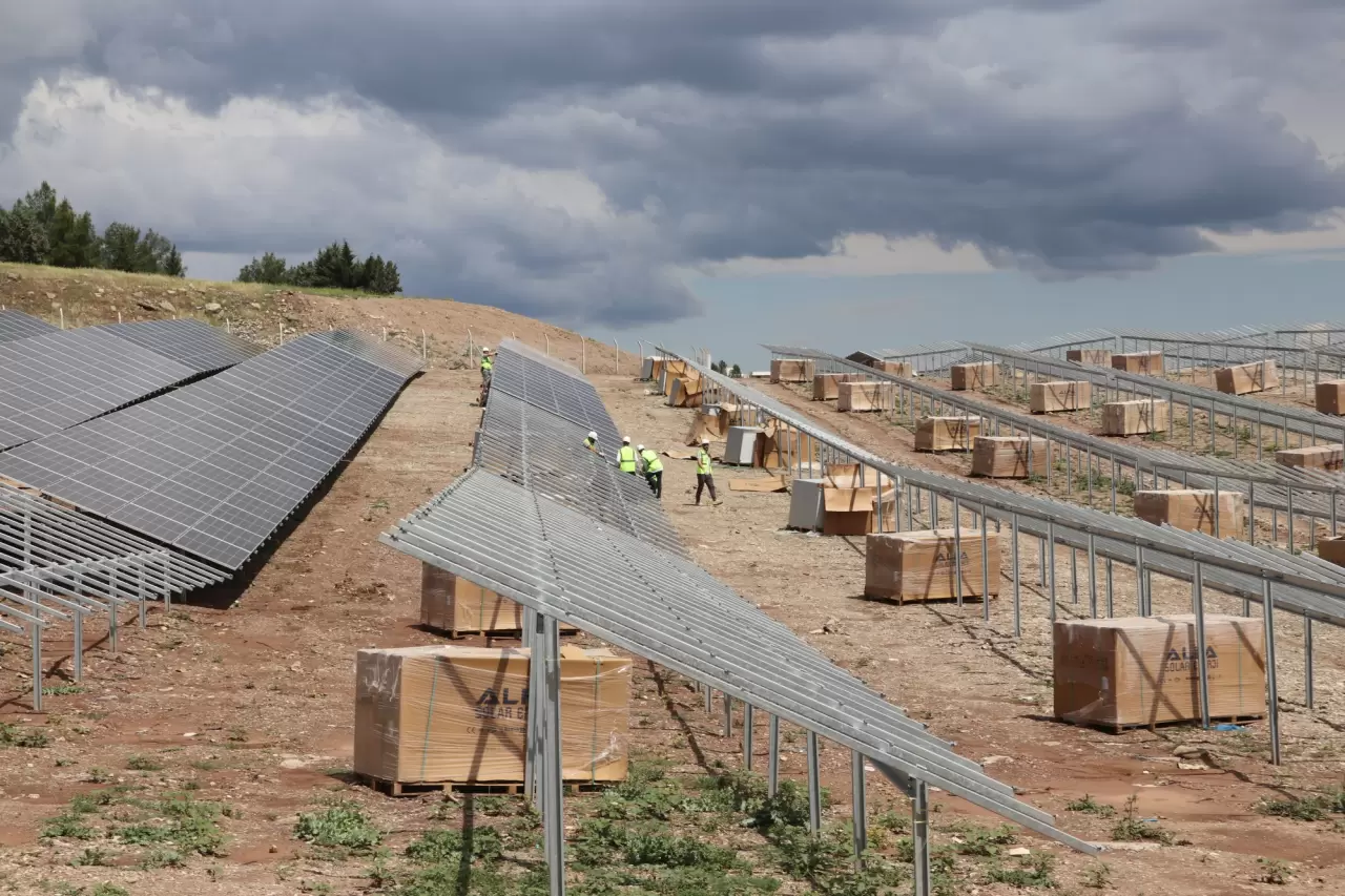 Diyarbakır'da atıl arazilere güneş enerji santralleri kuruluyor 1