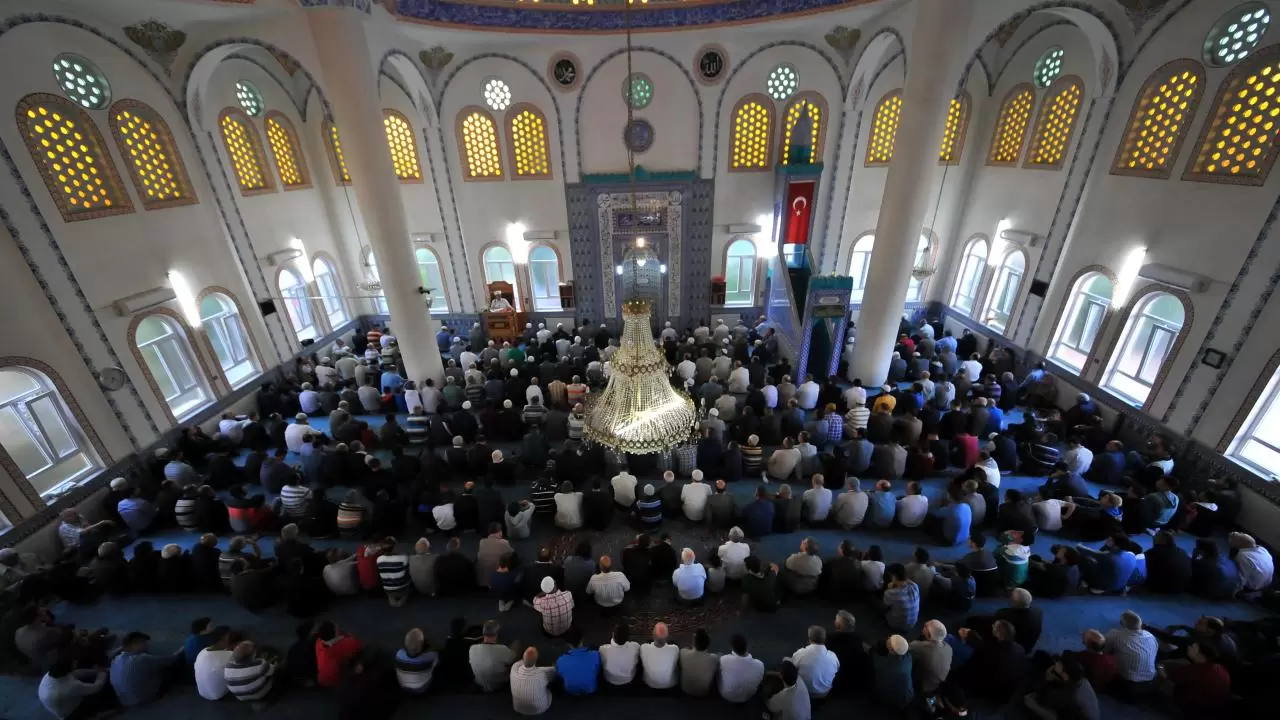 İl il Kurban Bayramı namazı saatleri 2025 16