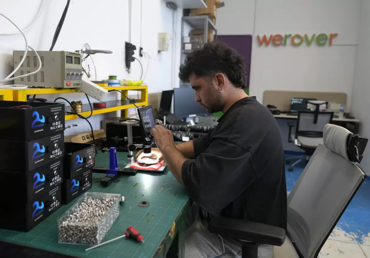 Genç mühendisler rüzgar türbini için ürettikleri sistemi ihraç etmeye başlıyor 3