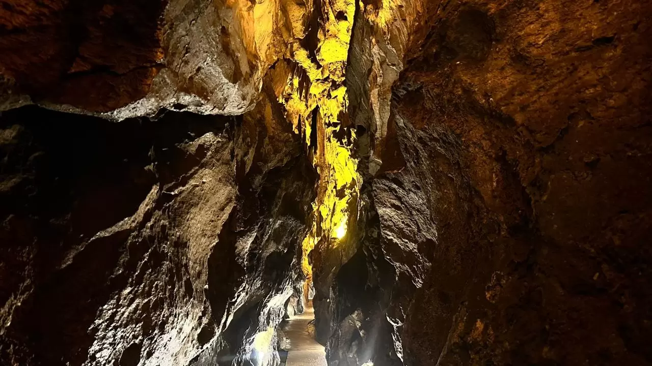 Tarih ve doğaseverlerin yeni rotası: Zindan Mağarası 6