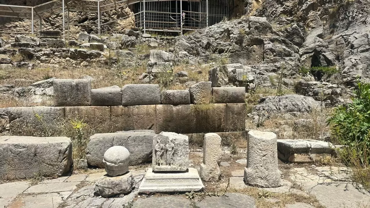 Tarih ve doğaseverlerin yeni rotası: Zindan Mağarası 10