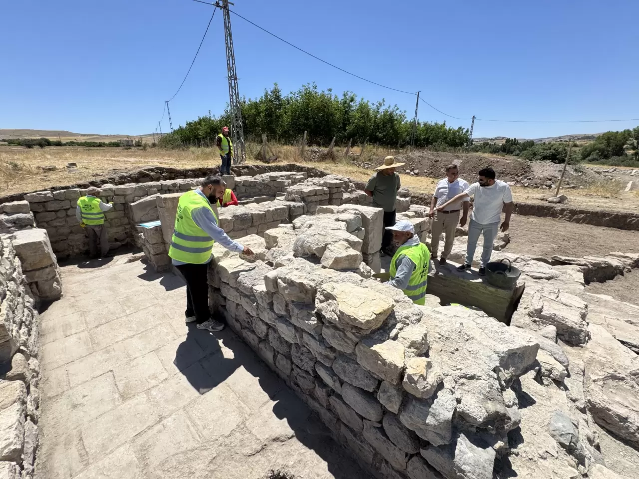 1700 yıllık hamam gün yüzüne çıkartıldı 2