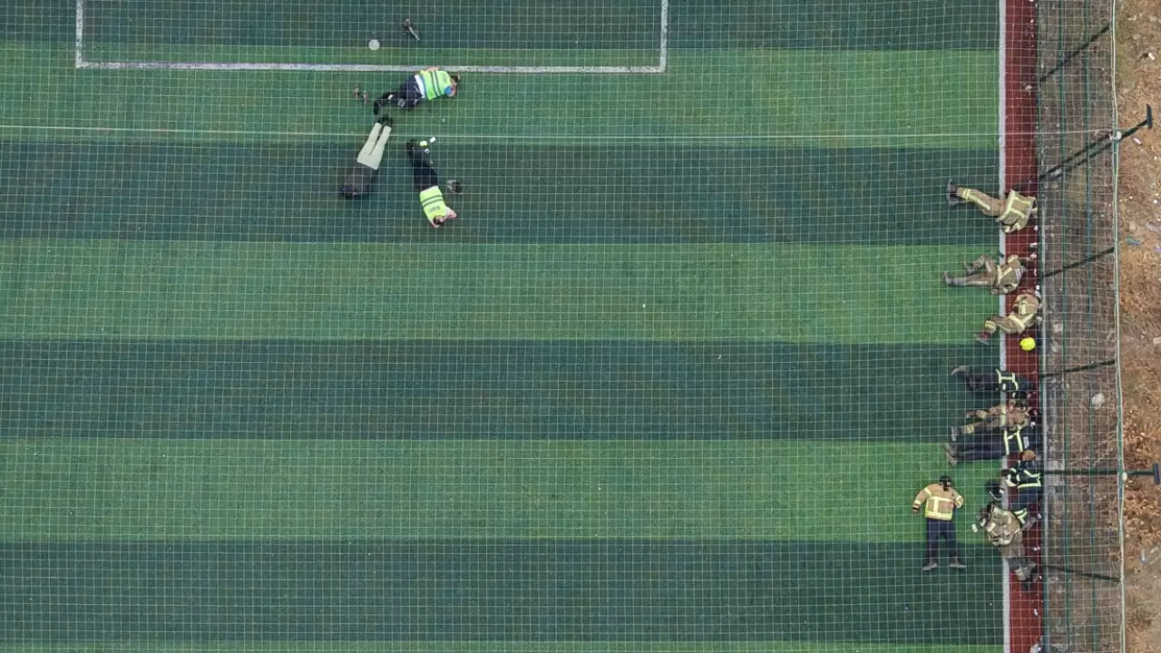 Büyük mücadele sonrası, halı sahada dinlendiler 6