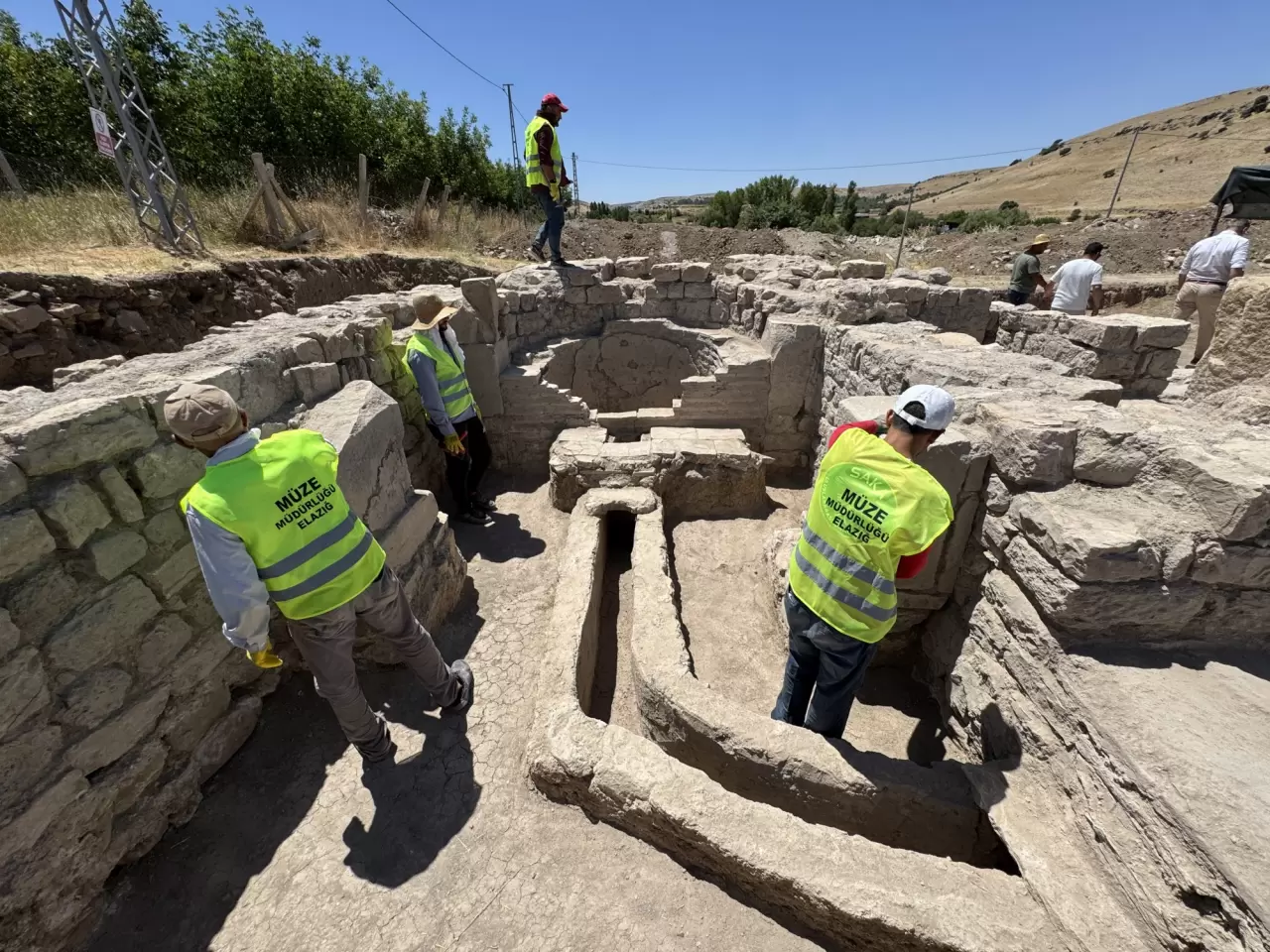 1700 yıllık hamam gün yüzüne çıkartıldı 5