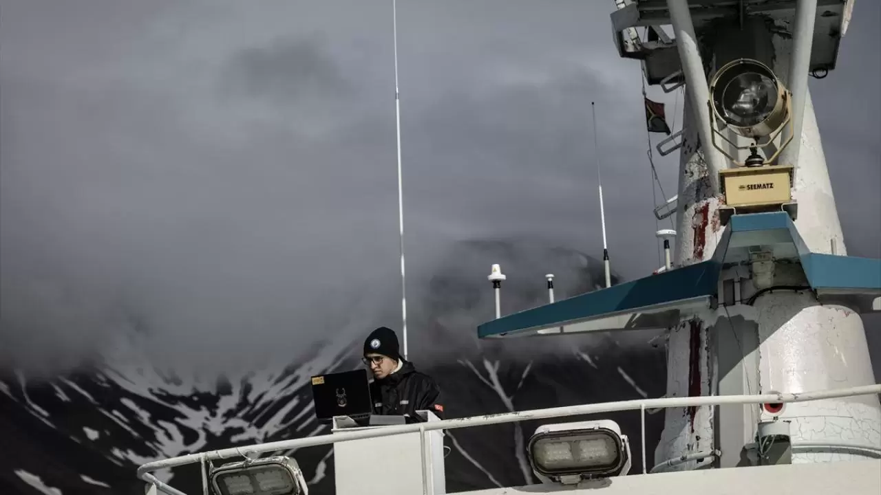 Türk gençleri bilim için Kuzey Kutbu’nda! 14