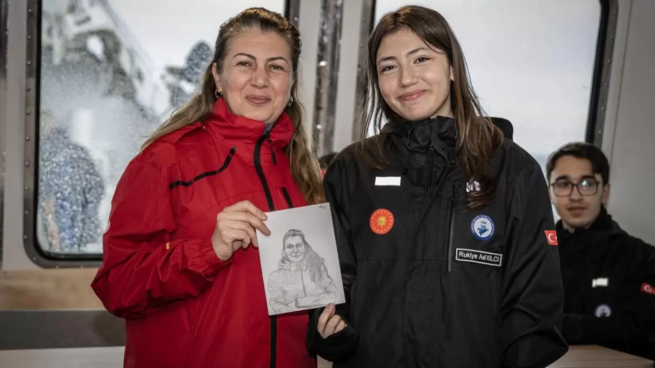 Türk gençleri bilim için Kuzey Kutbu’nda! 11