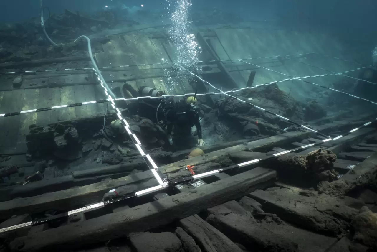 Datça açıklarında bir müzeyi dolduracak kadar eser keşfedildi 3