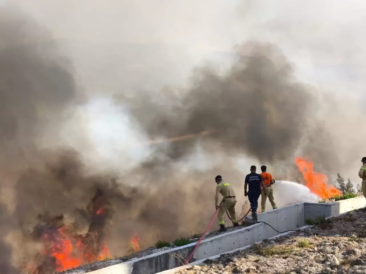Orman yangınlarında son durum: Çanakkale'deki yangın büyük oranda kontrol altında 13