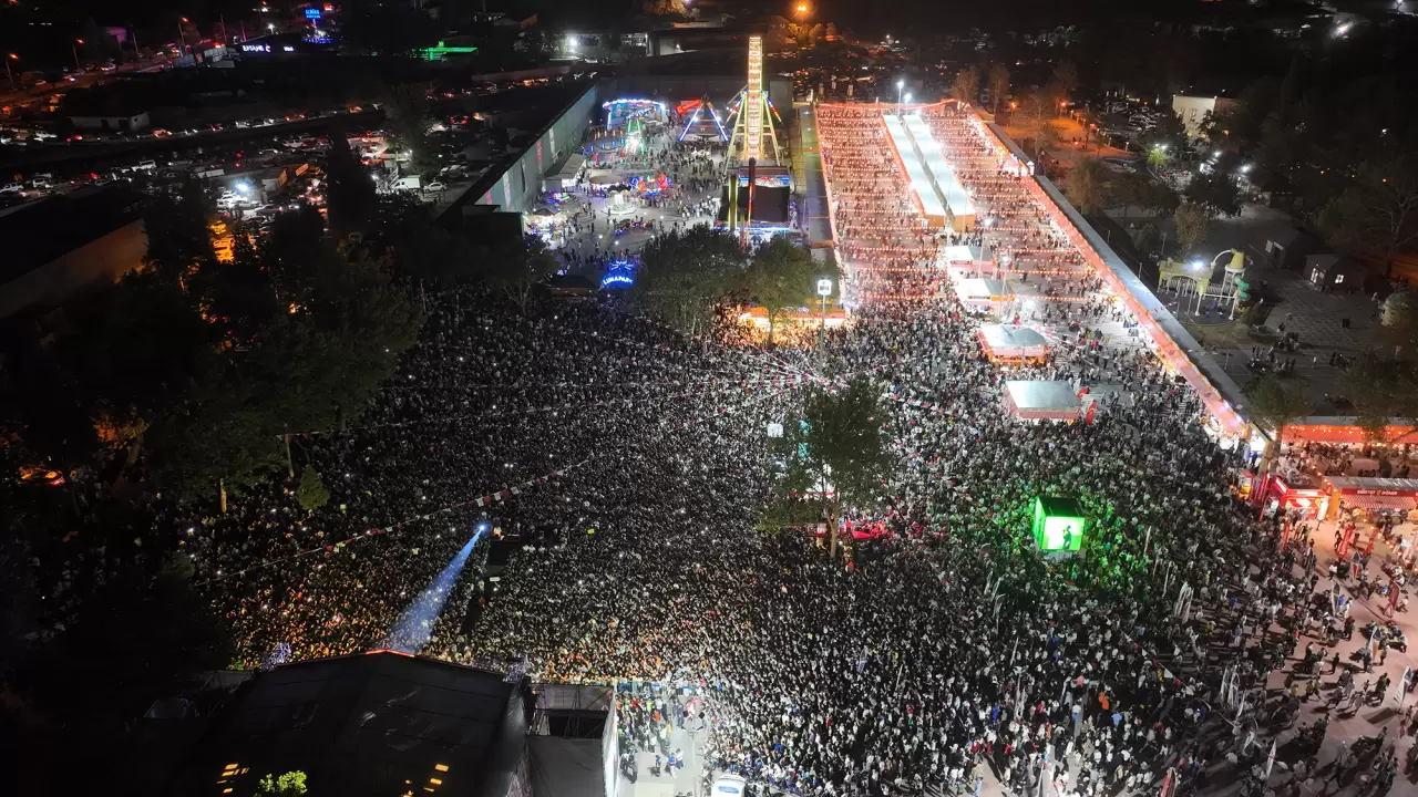 Kahramanmaraş'taki "Uluslararası Geleneksel Ağustos Fuarı" 11 günde 750 bini aşkın ziyaretçi ağırladı 2