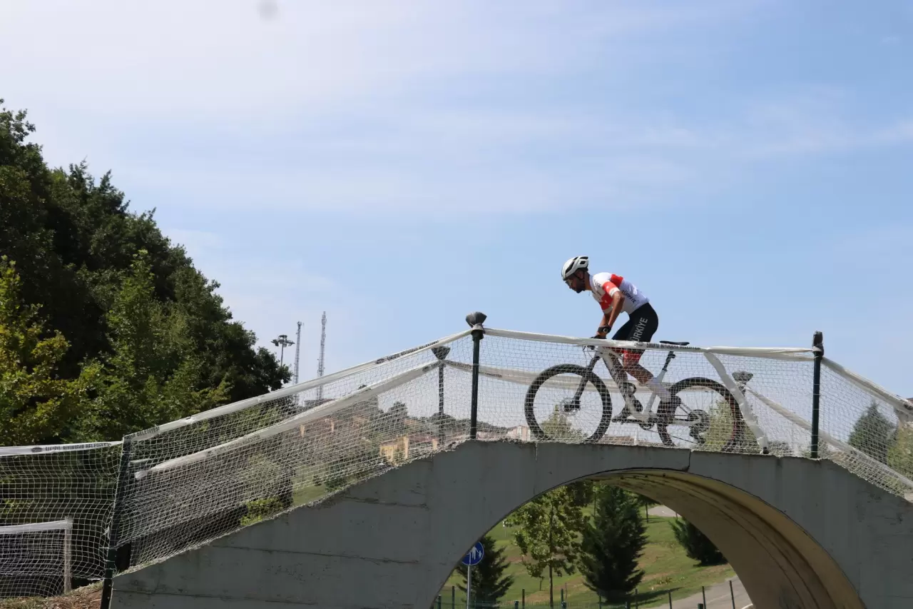 Milli bisikletçinin sıradaki hedefi: 2026 Dünya Şampiyonası 5