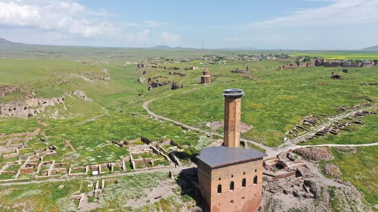 Anadolu’nun ilk Türk camisi Ebu’l Menuçehr, asırlara meydan okuyor 1