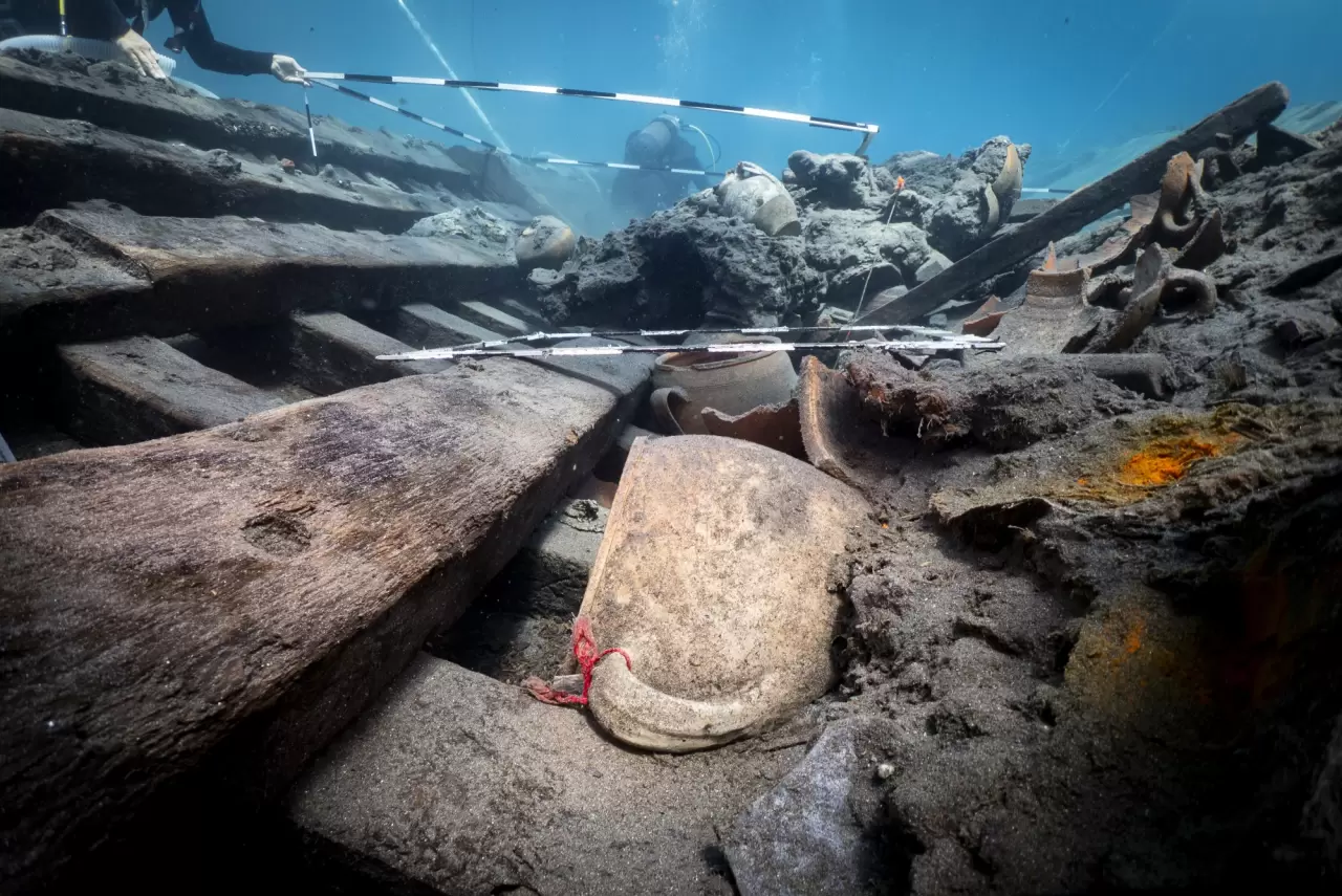 Datça açıklarında bir müzeyi dolduracak kadar eser keşfedildi 2