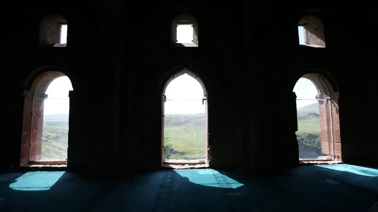 Anadolu’nun ilk Türk camisi Ebu’l Menuçehr, asırlara meydan okuyor 11