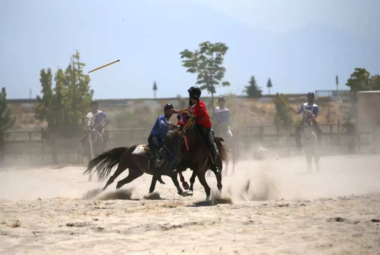 Malazgirt Zaferi kutlamalarında cirit şöleni 2