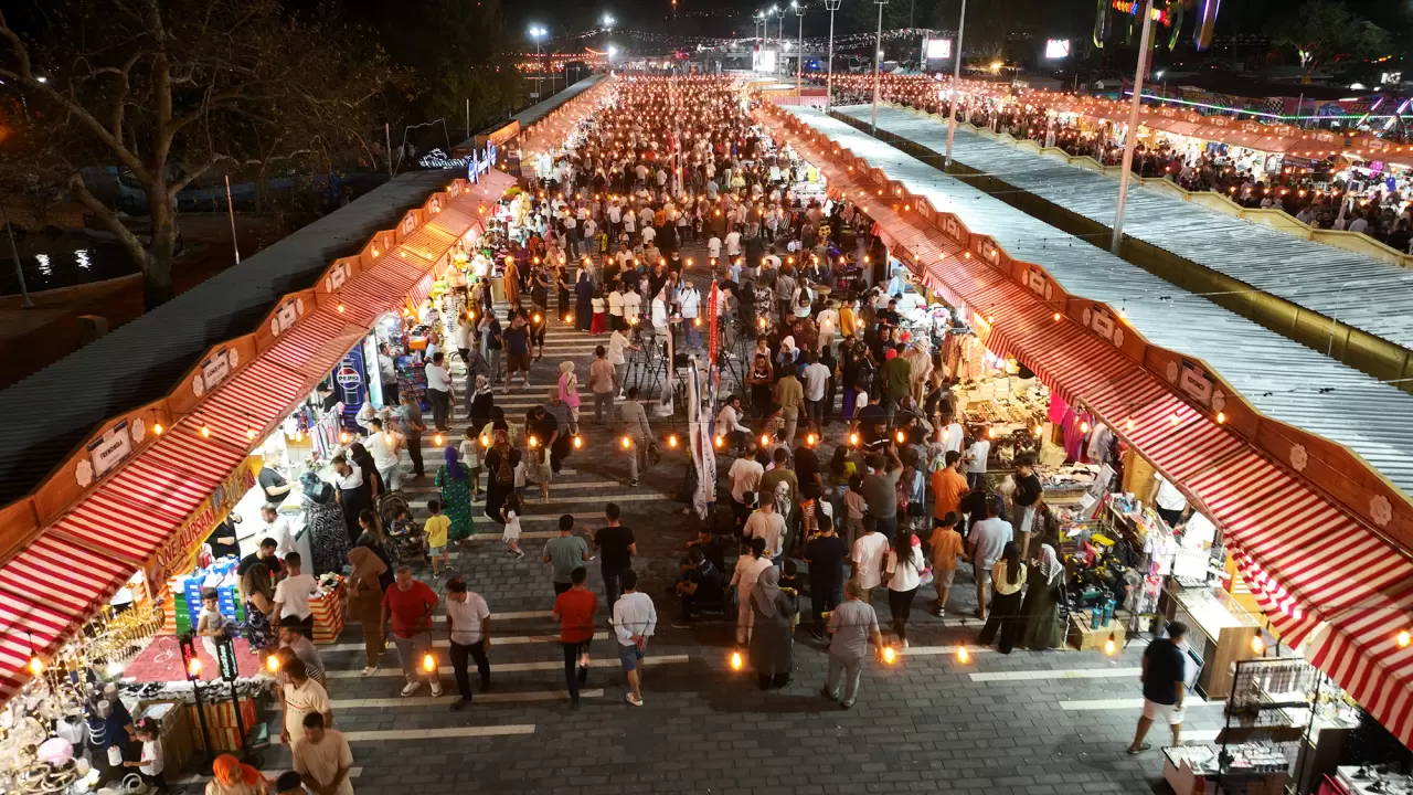 Kahramanmaraş'taki "Uluslararası Geleneksel Ağustos Fuarı" 11 günde 750 bini aşkın ziyaretçi ağırladı 3