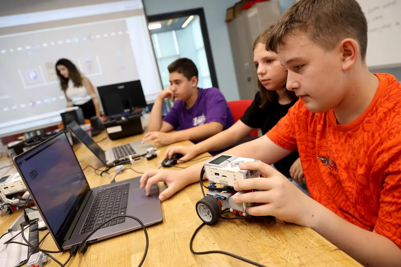 Geleceğin yazılım mühendisleri yetişiyor 1