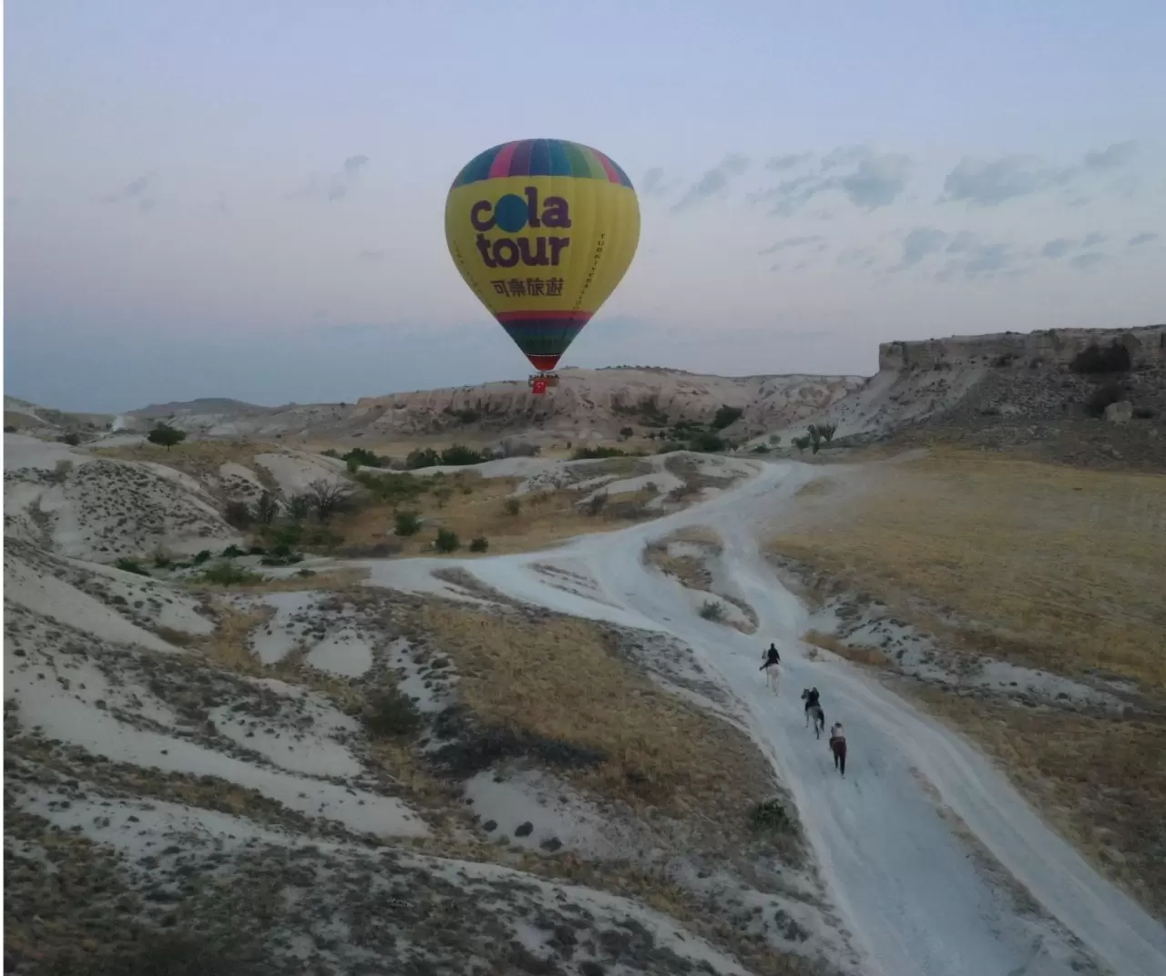 Kapadokya'da balonlar Türk bayraklarıyla uçtu 5