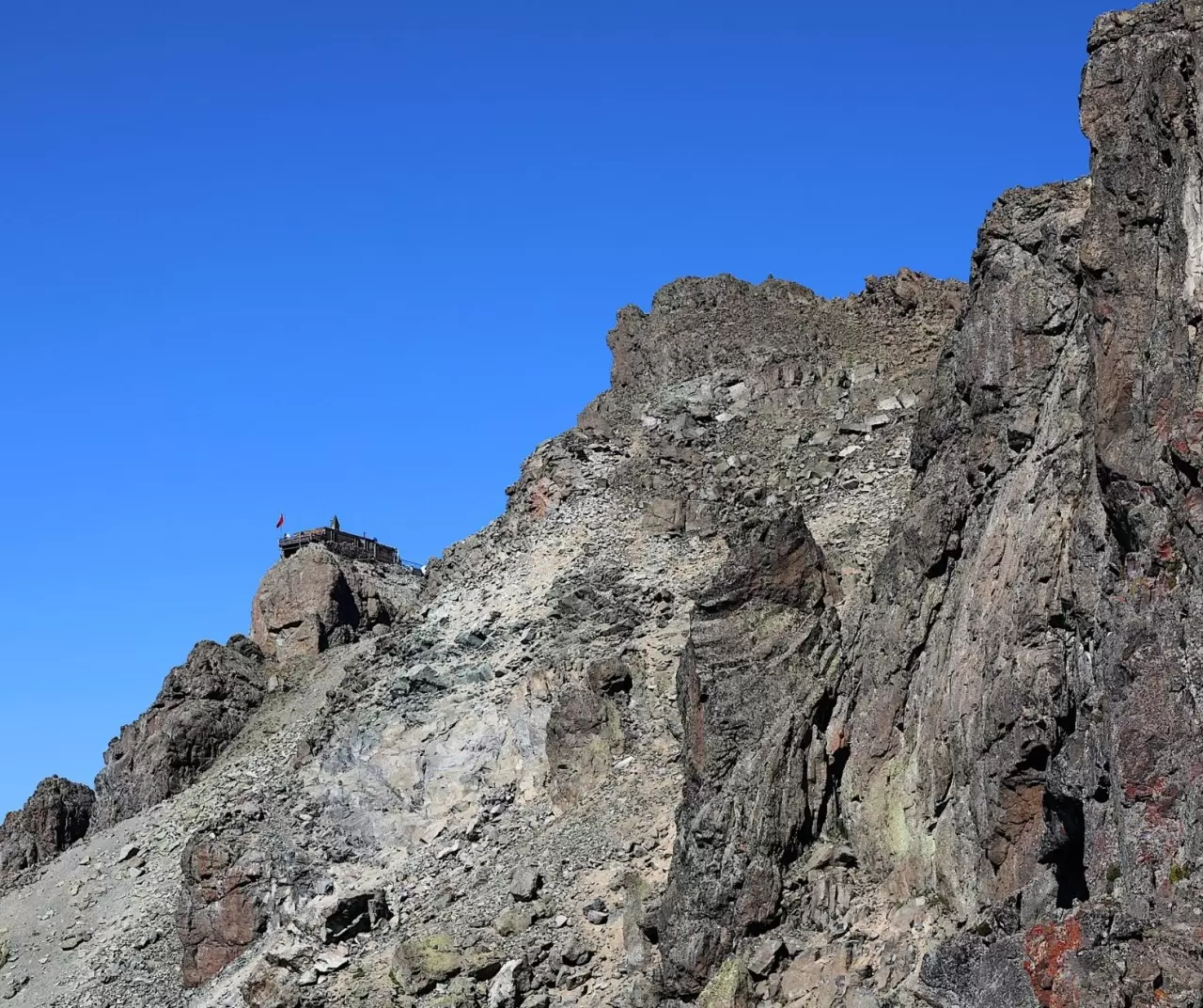 "Uçurumdaki mescit" doğa tutkunları ve dağcıların rotasında 4