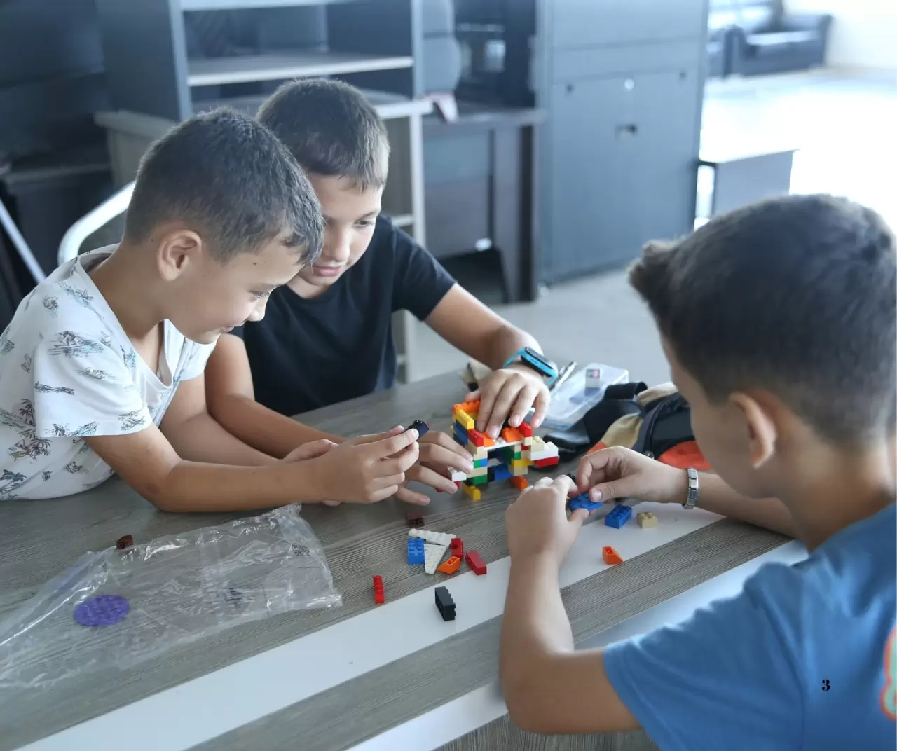 Bilişim ve Teknoloji Atölyesi, 3.500 depremzede öğrencinin yüzünü güldürdü 1